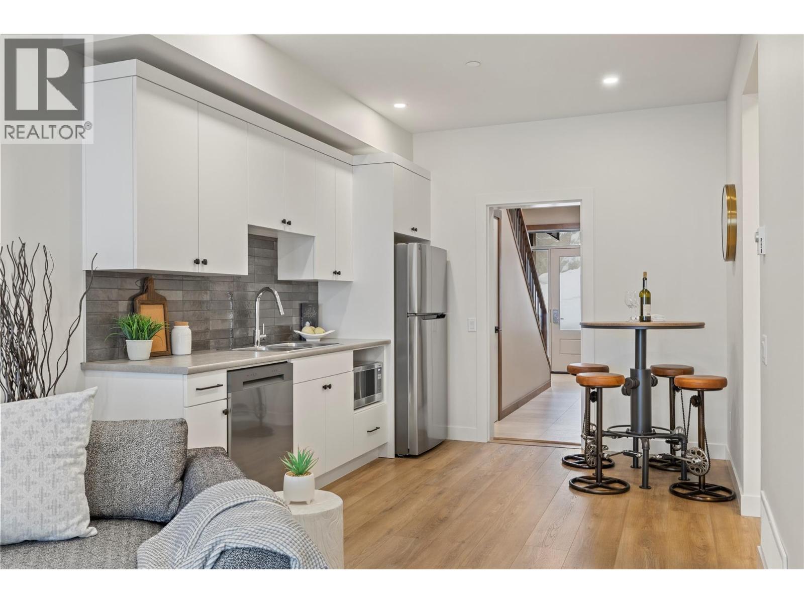 88 255 Feathertop Way, Big White