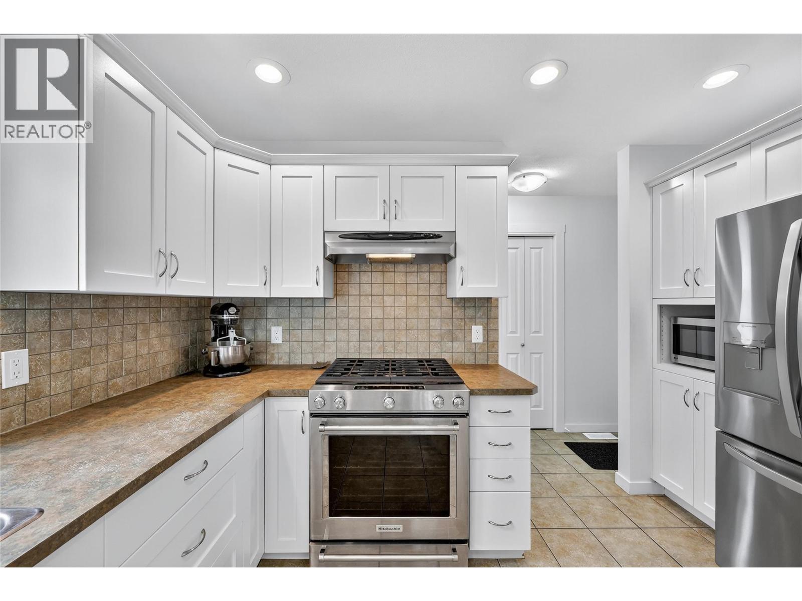 982 Paret Crescent - 16