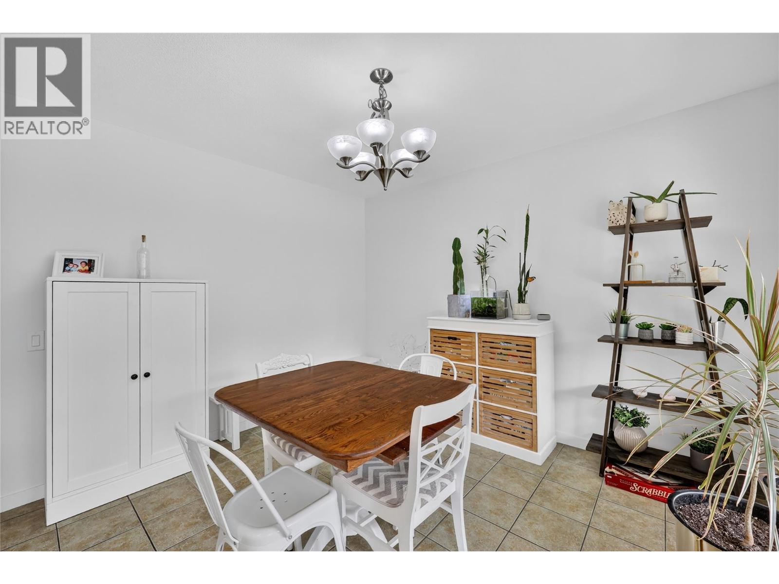 982 Paret Crescent, Kelowna