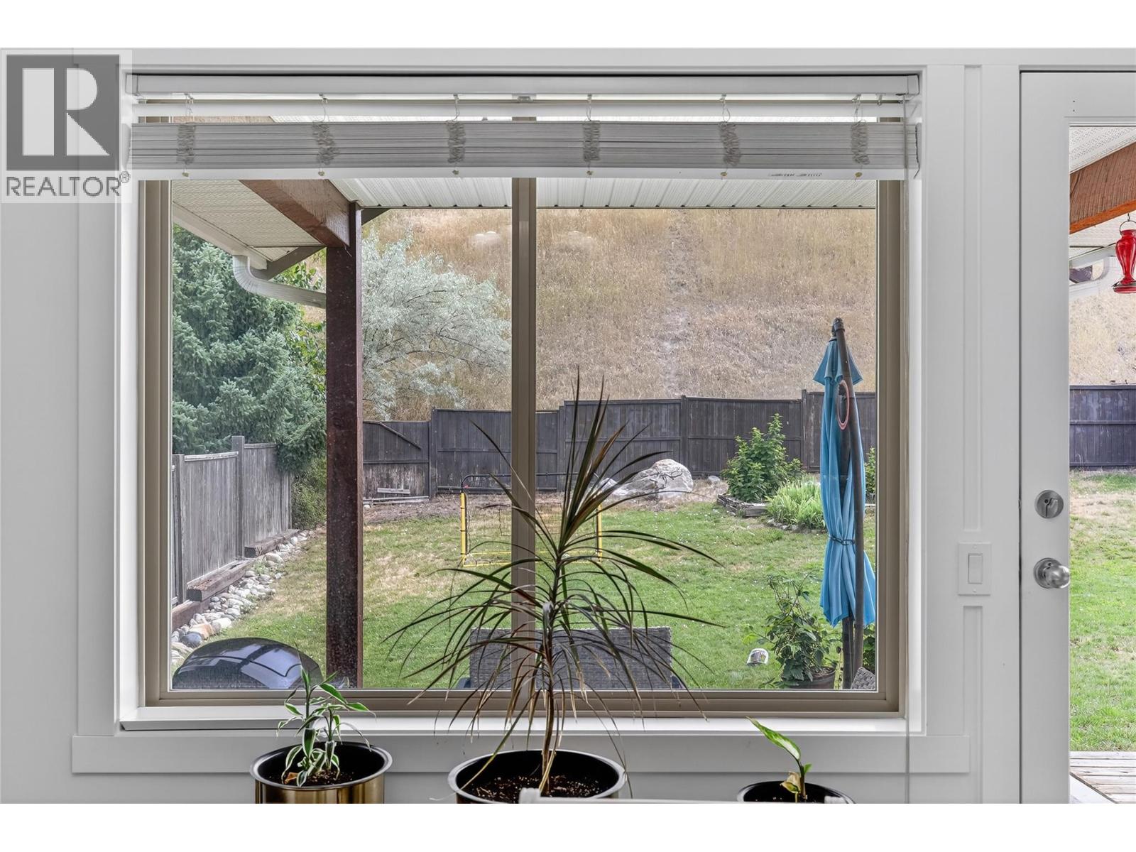 982 Paret Crescent, Kelowna