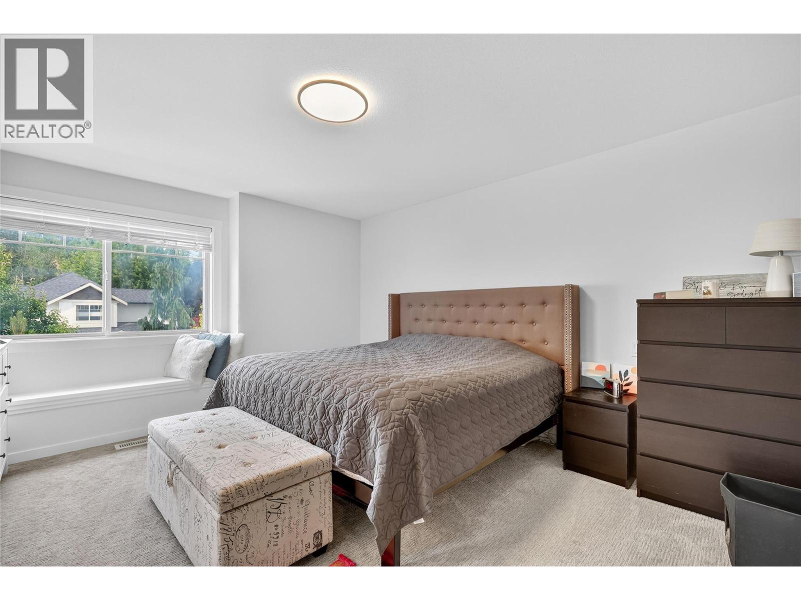 982 Paret Crescent - 27