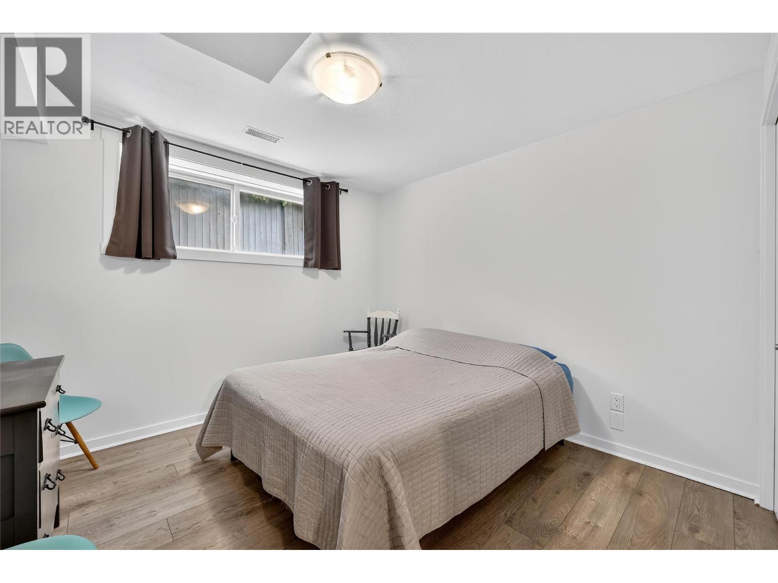 982 Paret Crescent, Kelowna