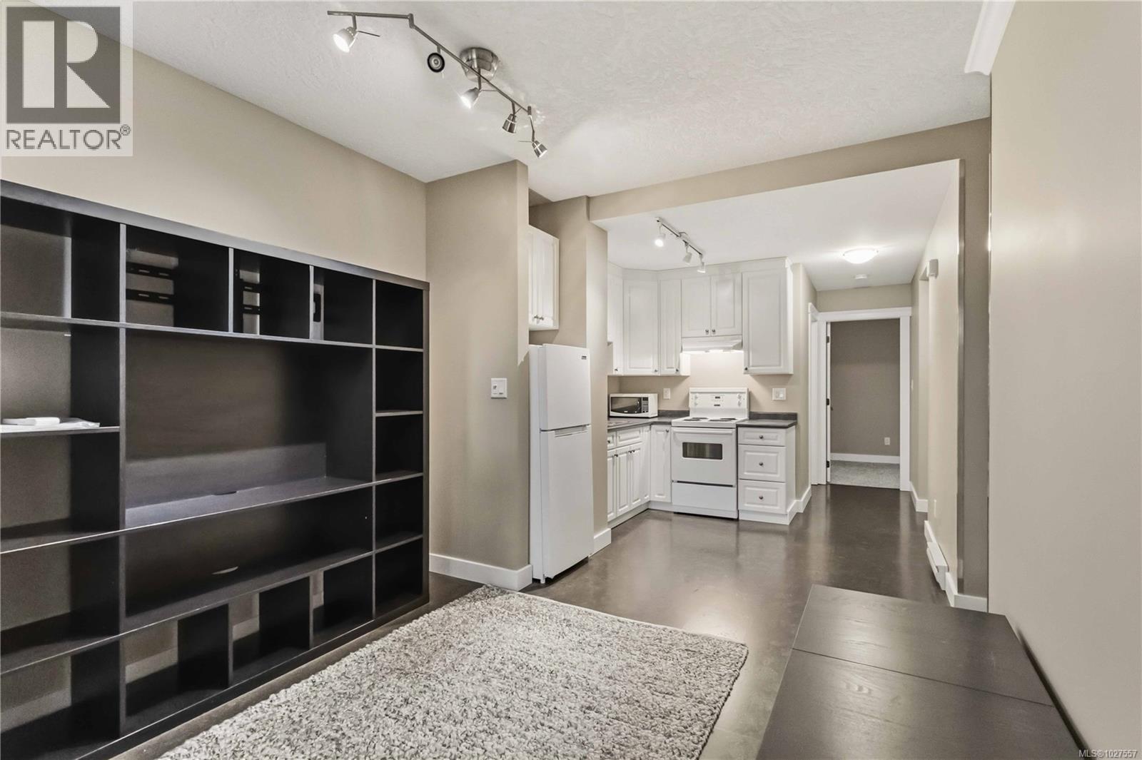 11 6961 East Saanich Rd, Central Saanich