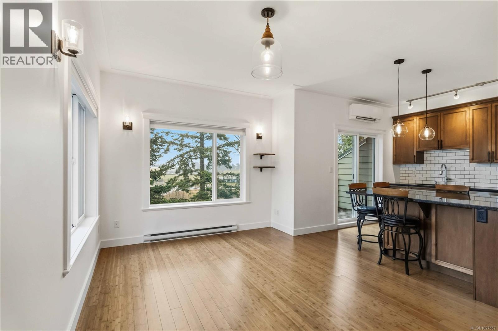 11 6961 East Saanich Rd, Central Saanich