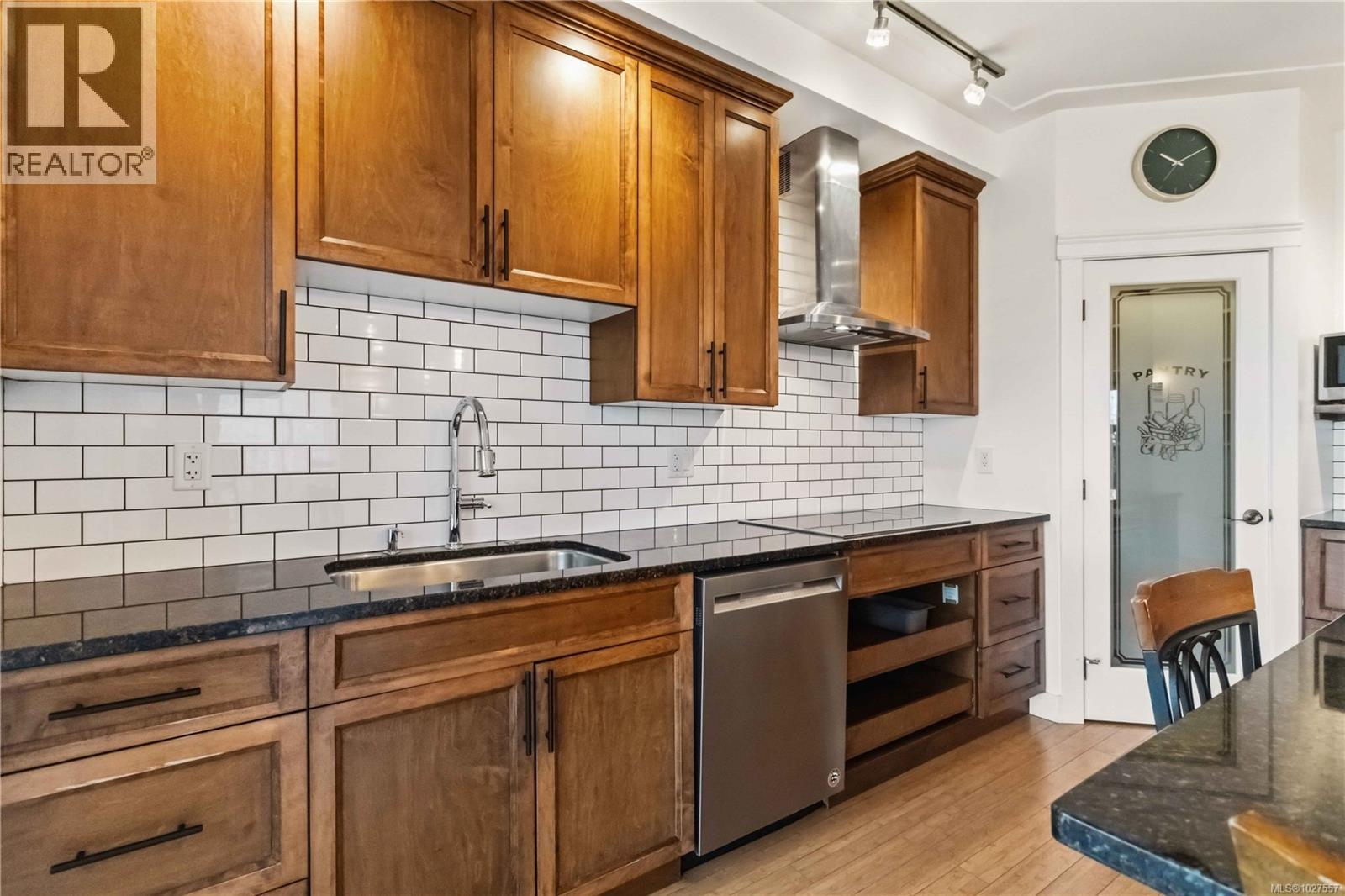 11 6961 East Saanich Rd, Central Saanich