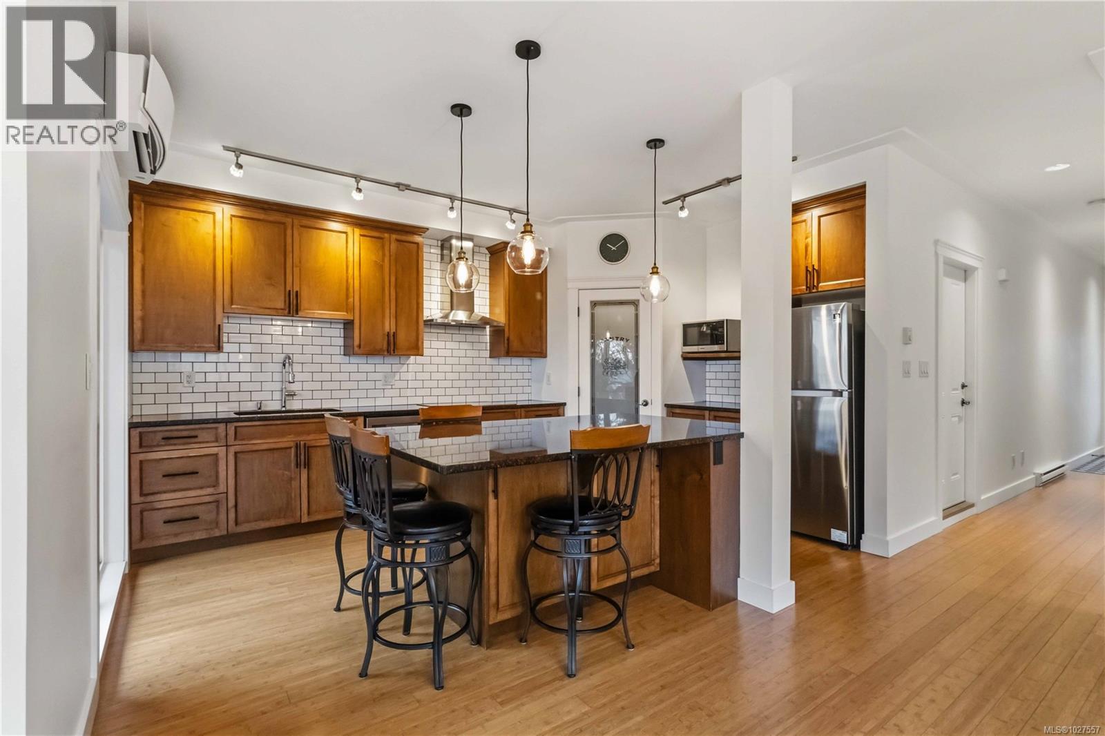 11 6961 East Saanich Rd, Central Saanich