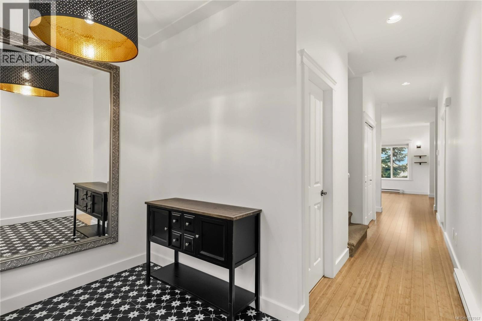 11 6961 East Saanich Rd, Central Saanich