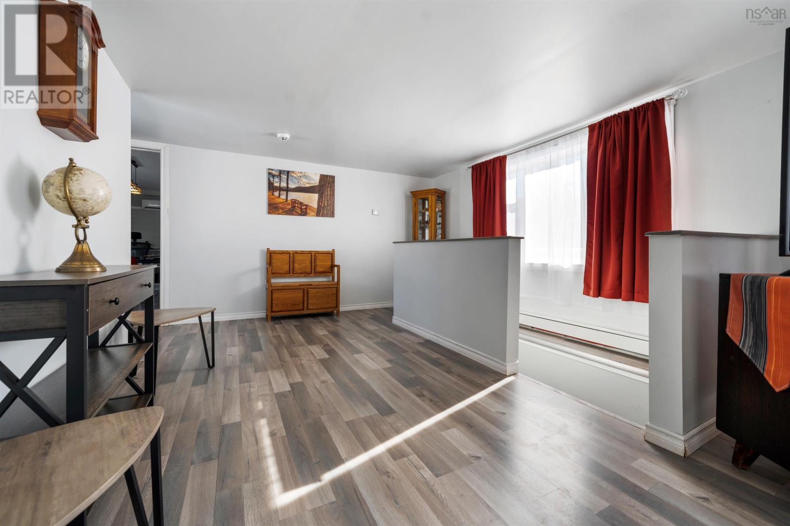 Property 26 of 48 of 8 Smith Avenue