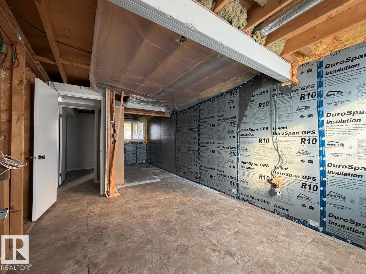 
          254 RICHFIELD Road NW
            <br/>
            <span>Edmonton</span>
            , 
            <span>AB</span>
             <span>T6K0K4</span>
        