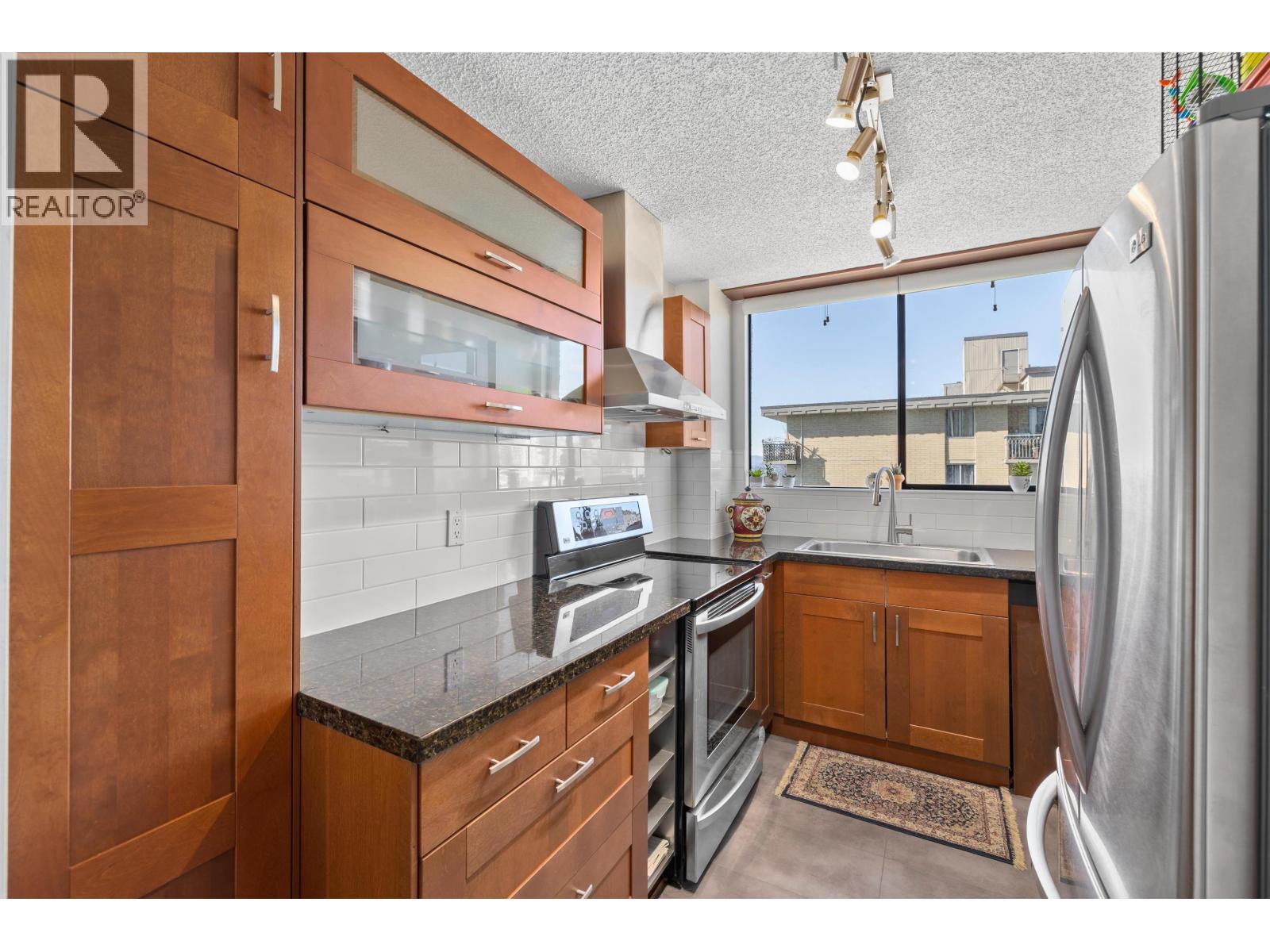 601 140 E KEITH ROAD, North Vancouver