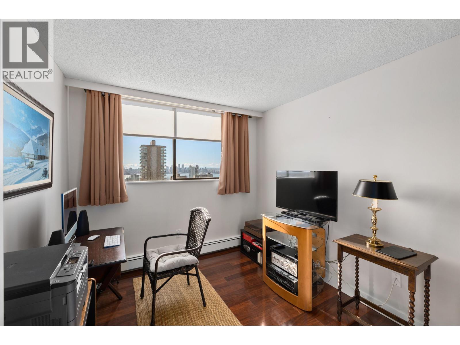 601 140 E KEITH ROAD, North Vancouver