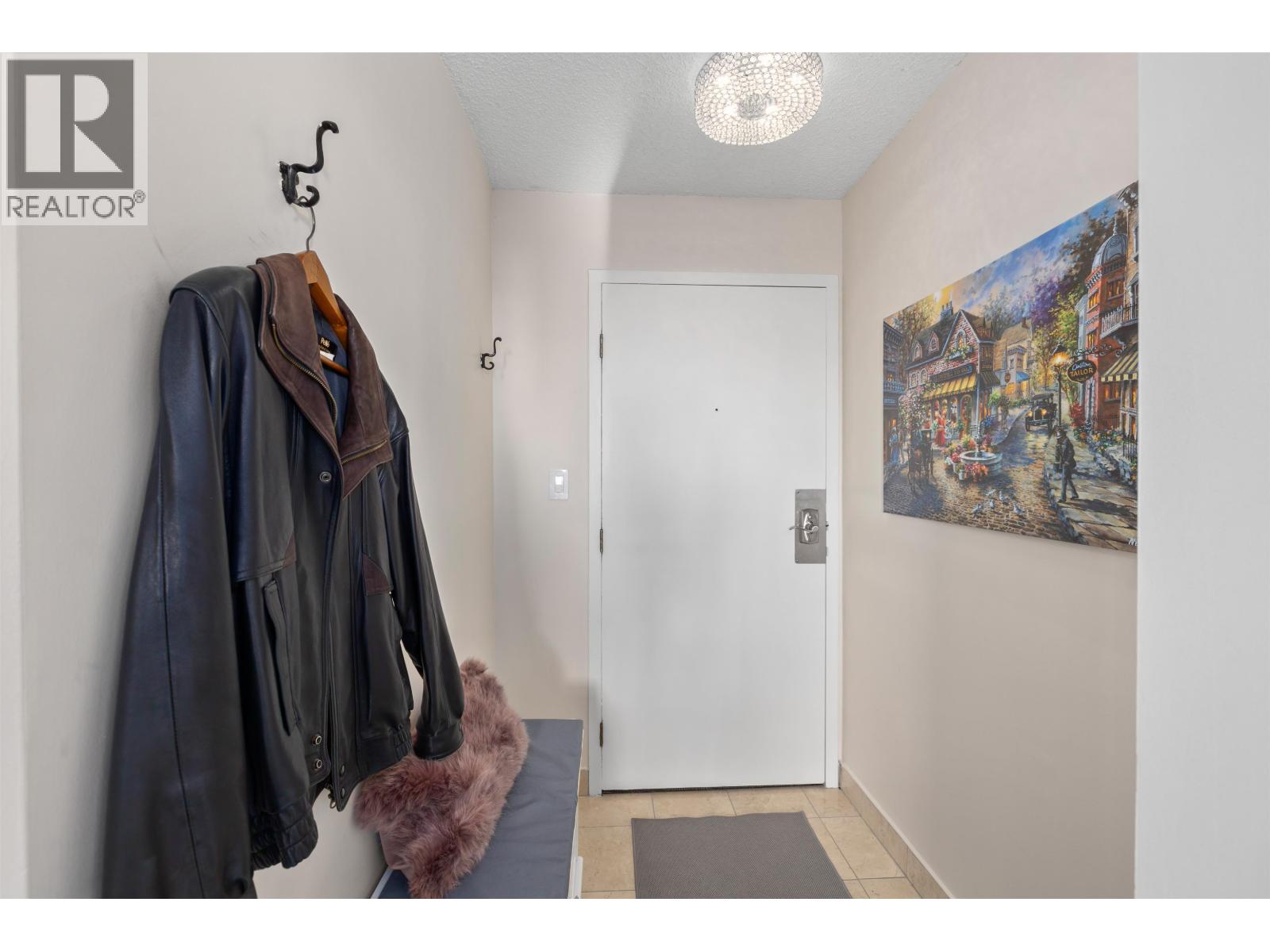 601 140 E KEITH ROAD, North Vancouver