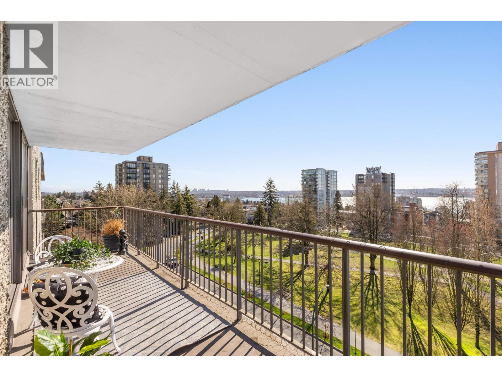 601 140 E KEITH ROAD, North Vancouver