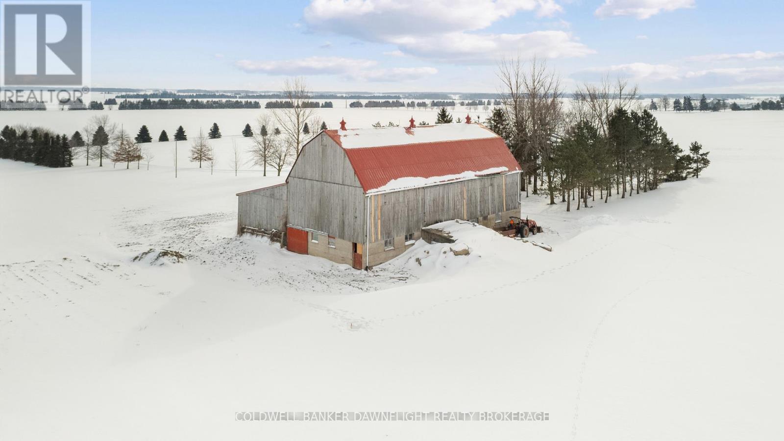 70129 EVERGREEN LINE Property Photo