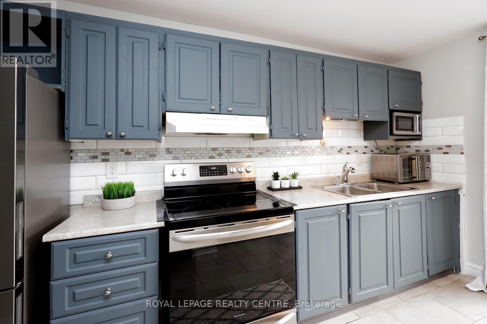 #171 1055 DUNDAS STREET E - 12