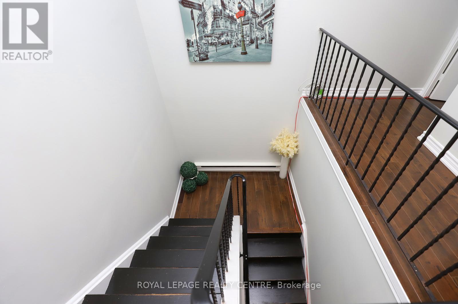 #171 1055 DUNDAS STREET E - 15