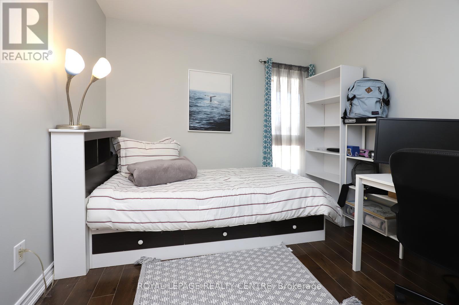 #171 1055 DUNDAS STREET E - 24