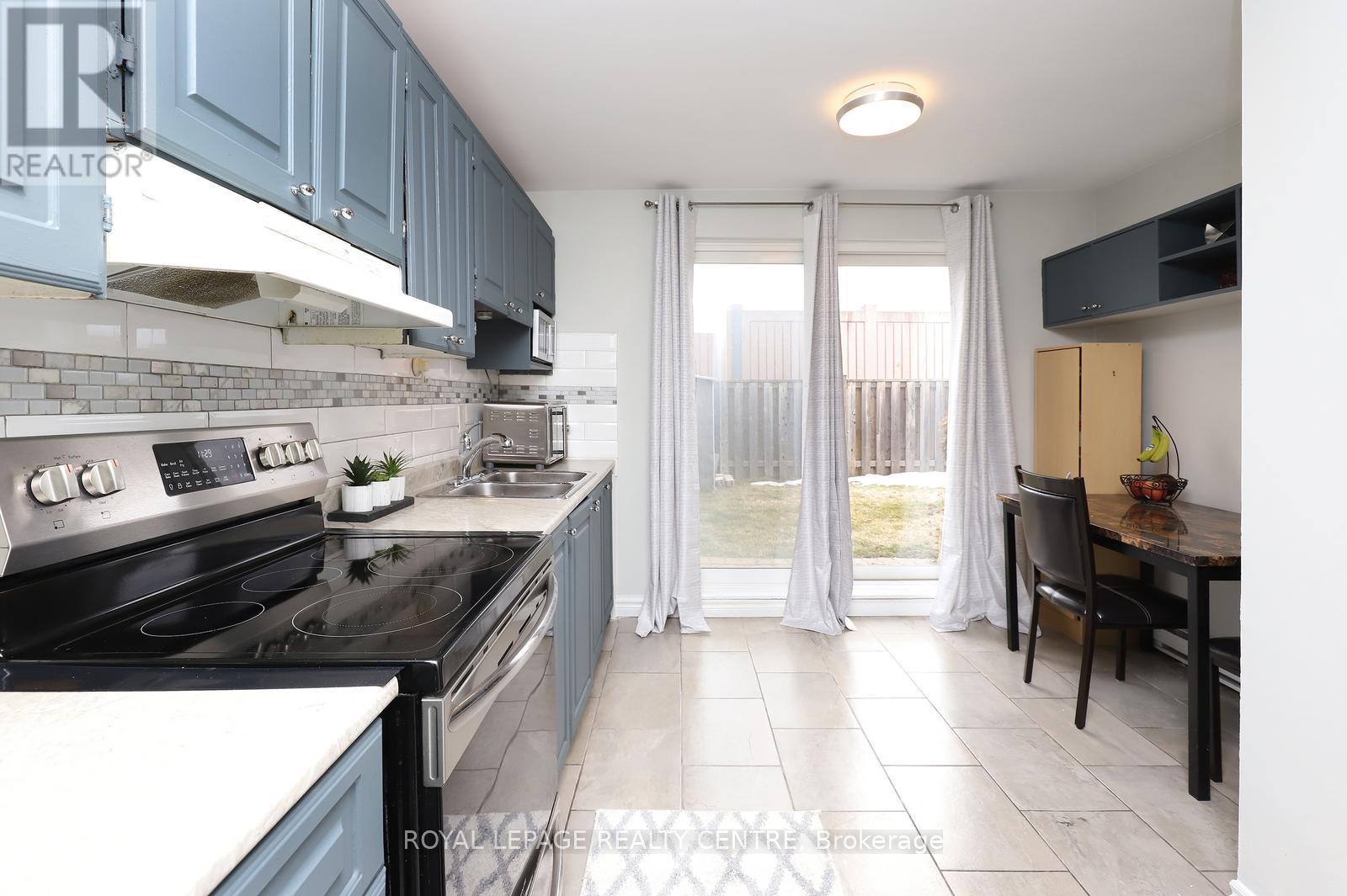 #171 1055 DUNDAS STREET E - 9