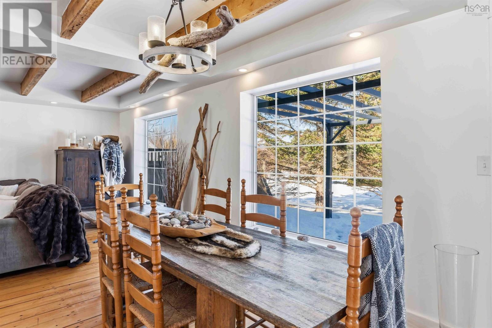 Property 21 of 49 of 89 Bridge Street