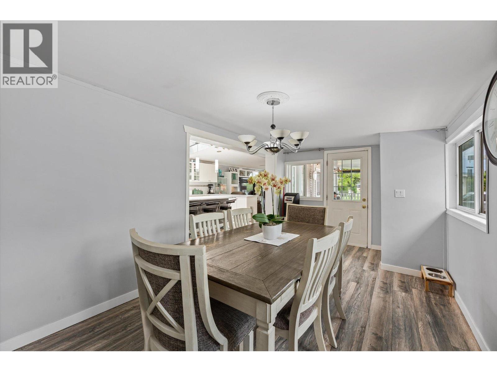 203 720 Commonwealth Road, Kelowna