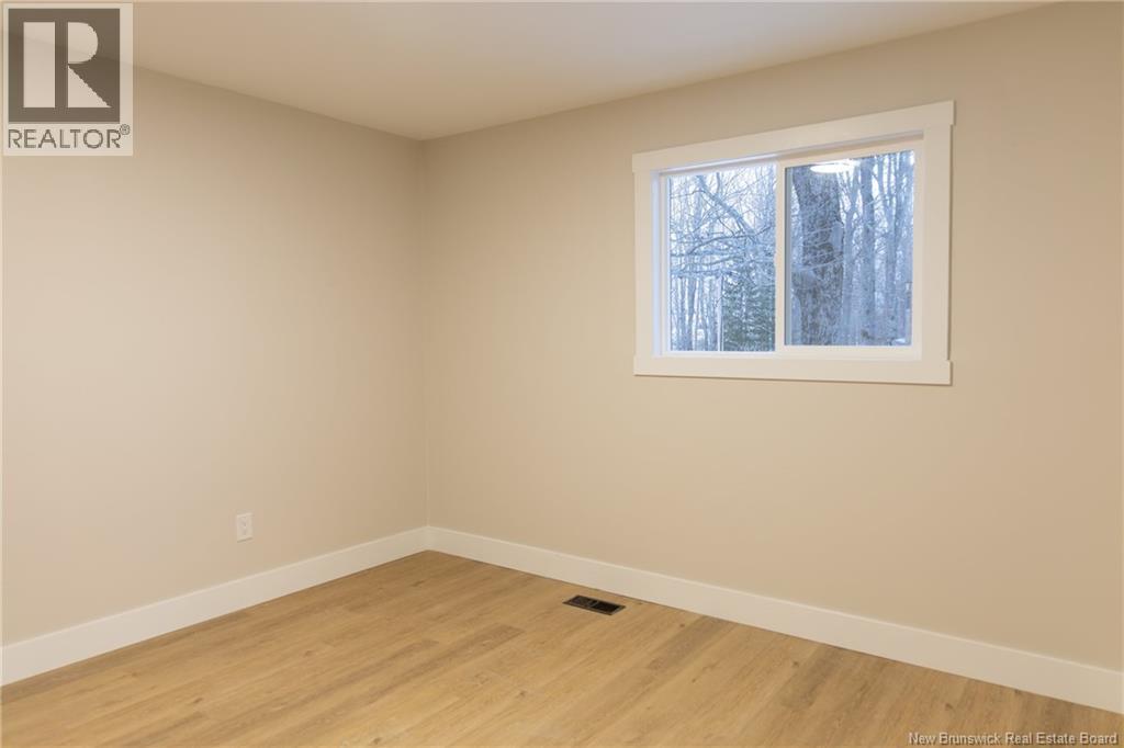 56 CHANDLER CRESCENT - 24