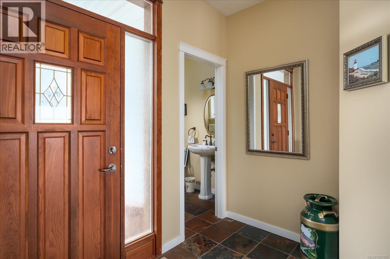 4844 FILLINGER CRES - 6