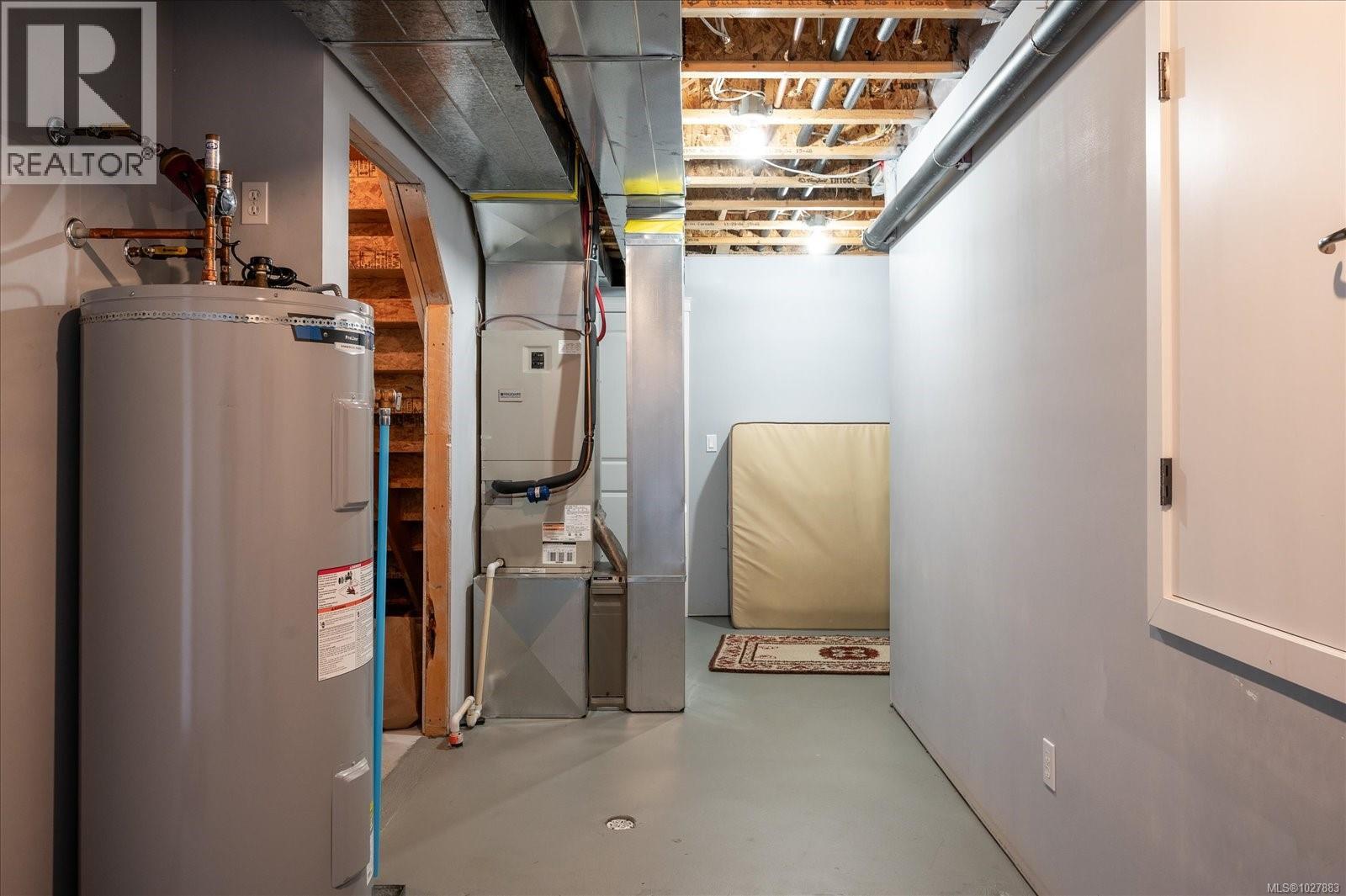 4844 FILLINGER CRES - 52