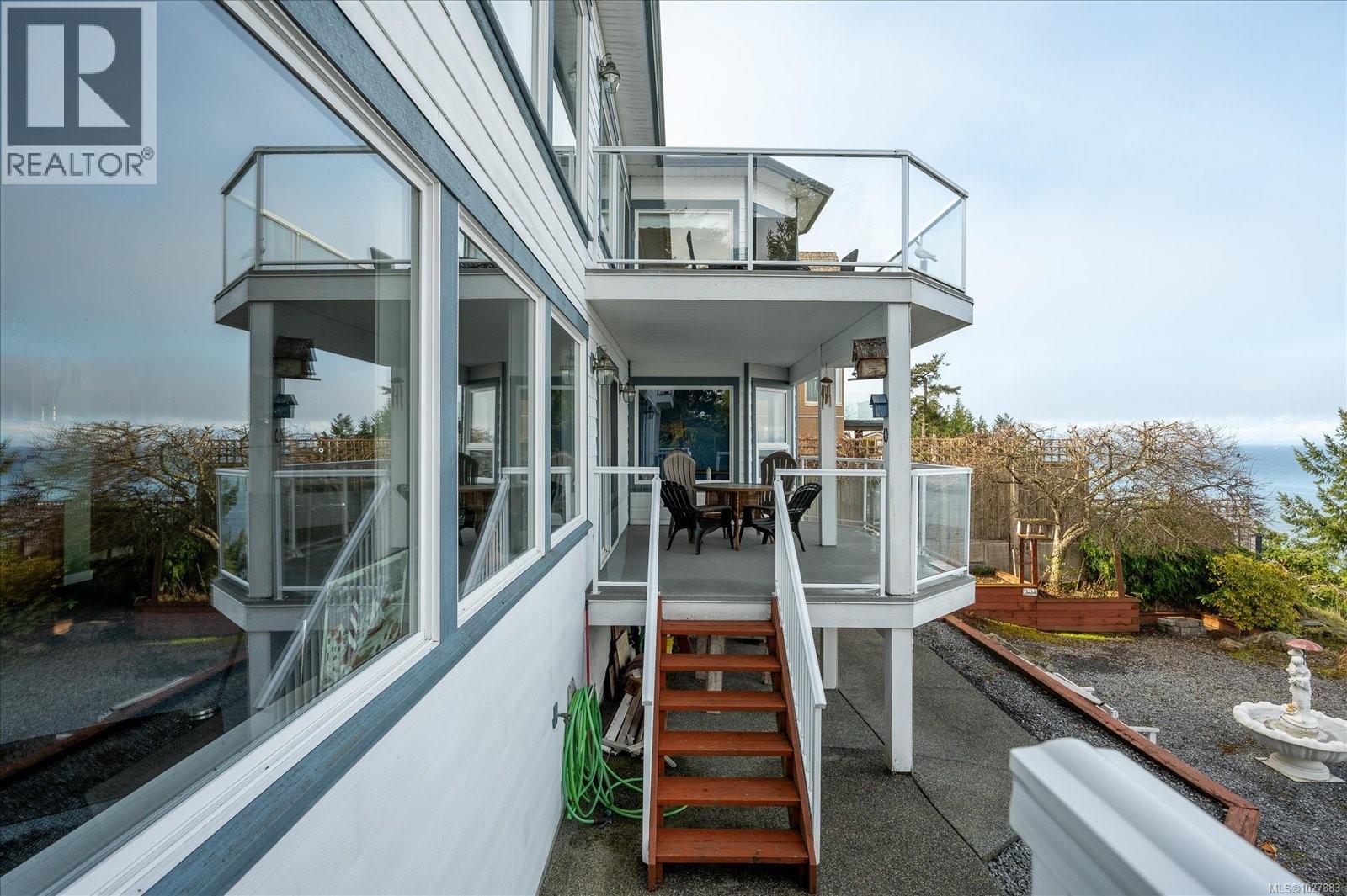 4844 FILLINGER CRES - 39