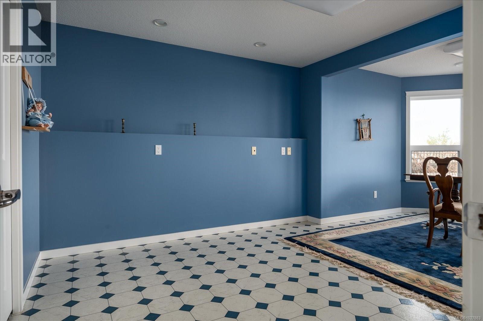 4844 FILLINGER CRES - 48