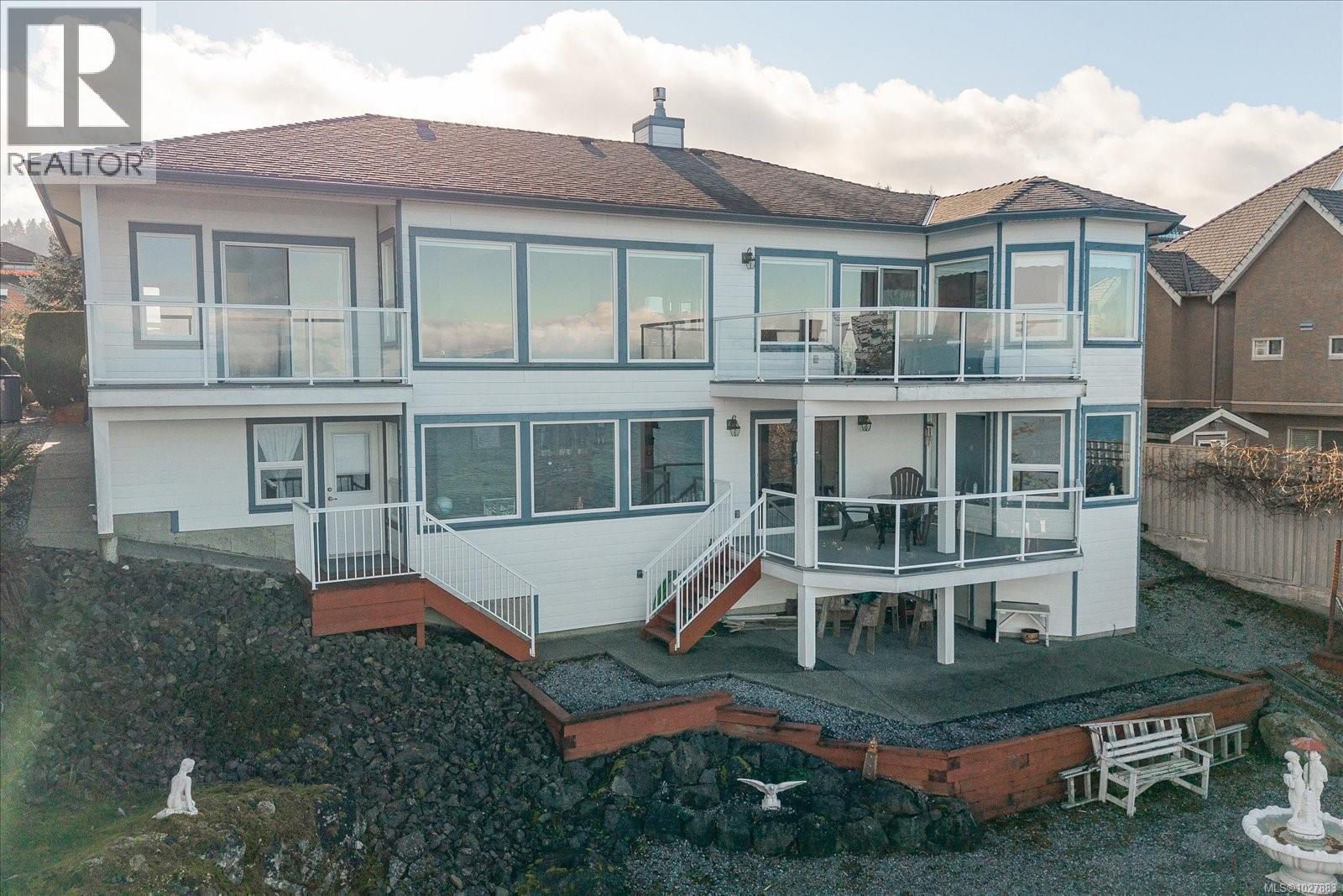 4844 FILLINGER CRES - 55