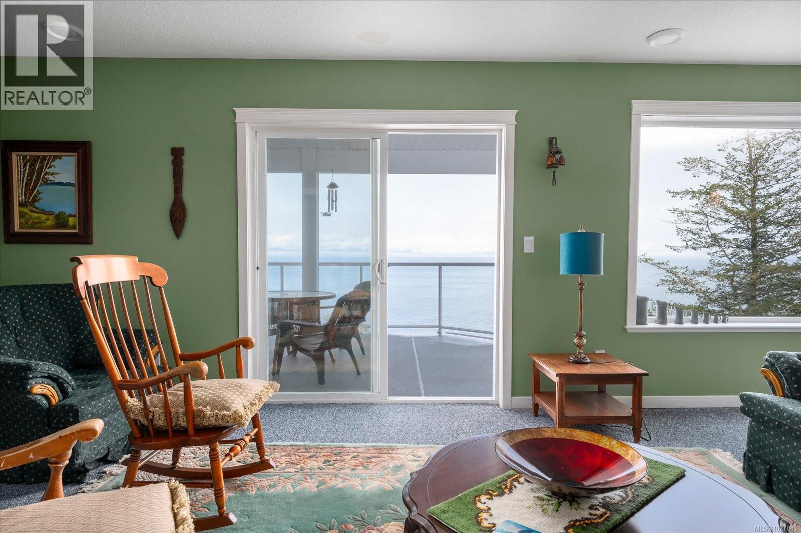 4844 FILLINGER CRES - 43