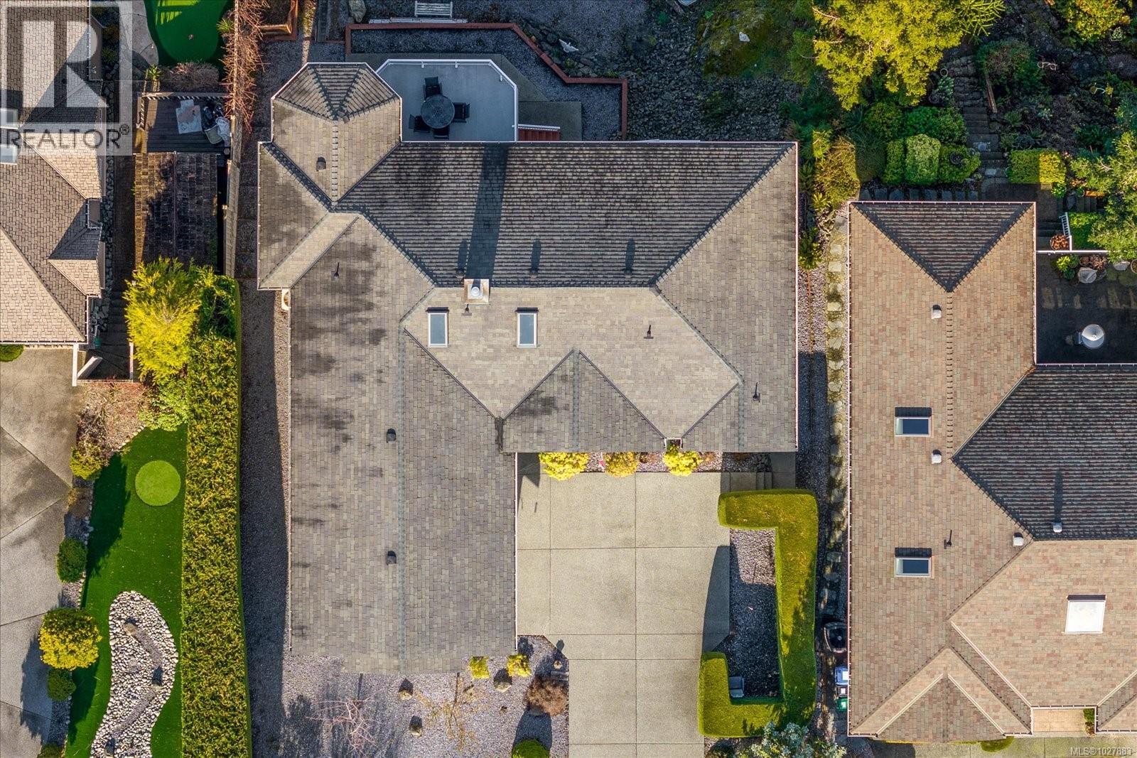 4844 FILLINGER CRES - 58