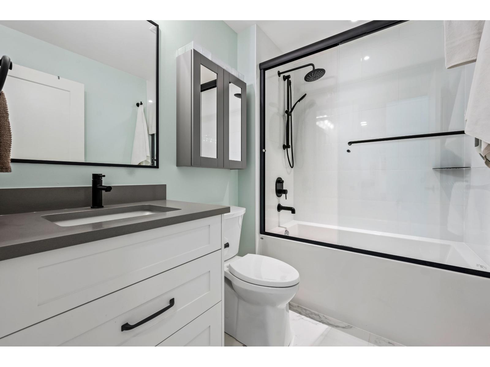 608 120 ESPLANADE AVENUE, Harrison Hot Springs, Harrison Hot Springs