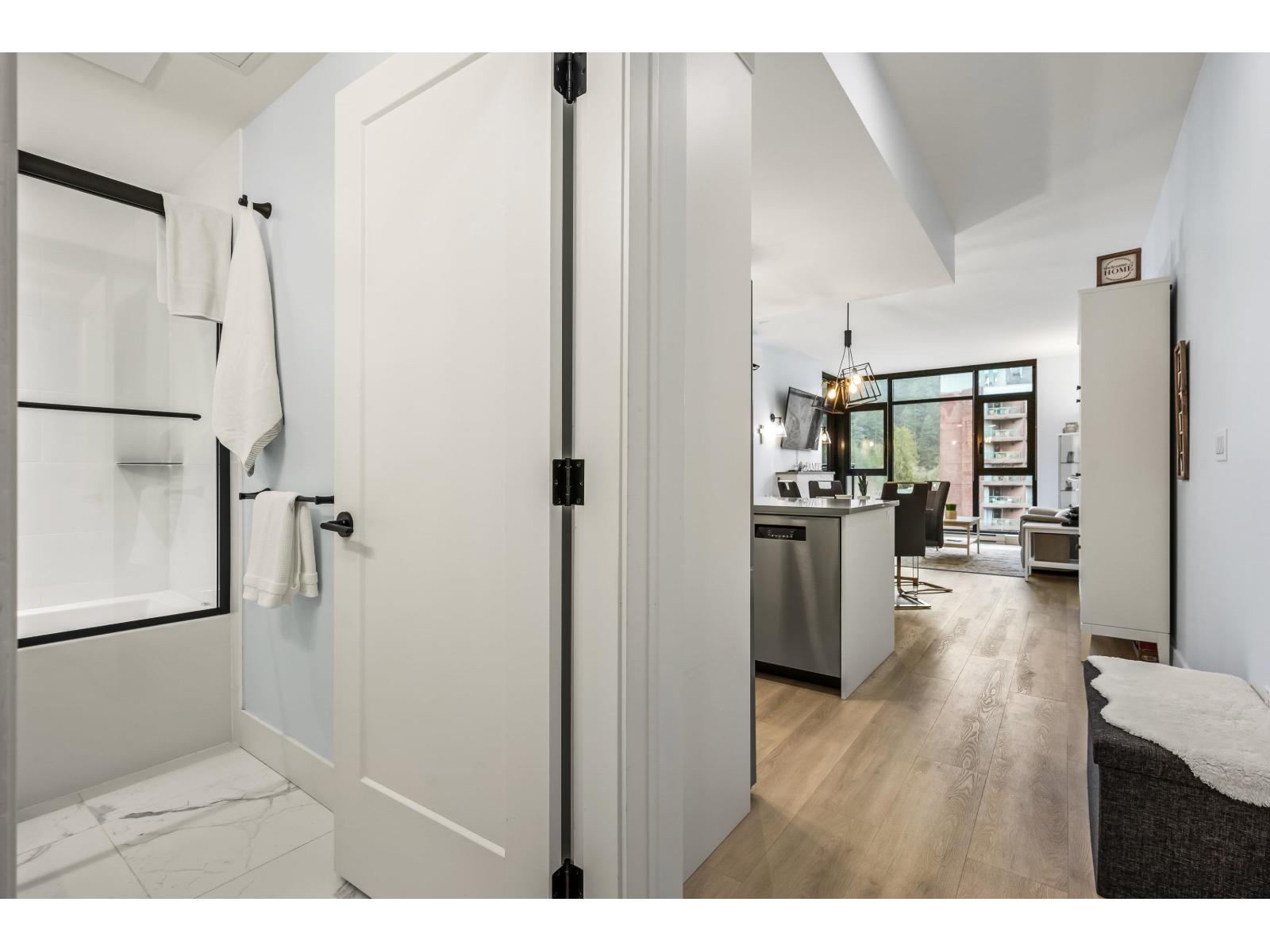 608 120 ESPLANADE AVENUE, Harrison Hot Springs, Harrison Hot Springs