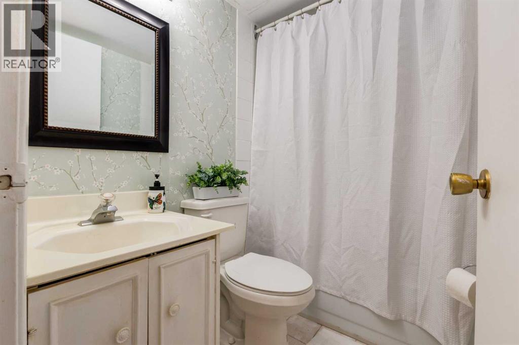 Single Family House for Sale in   Heritage Drive SE Acadia Calgary 