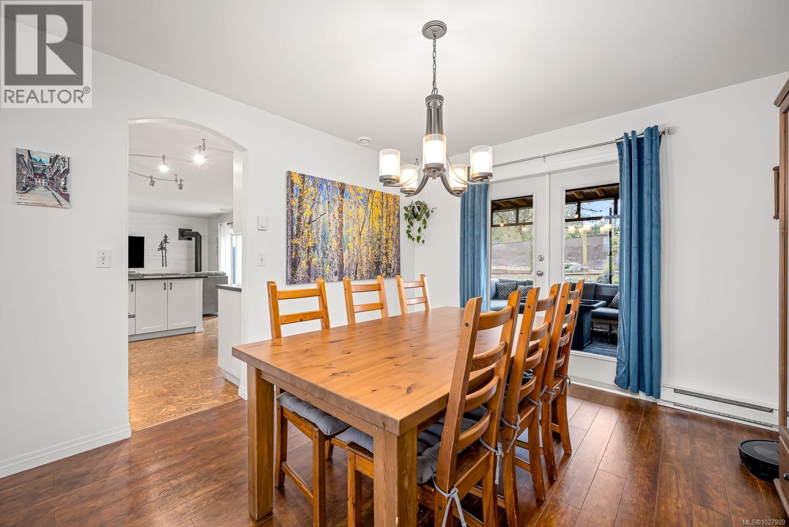 502 Deerwood Pl, Comox