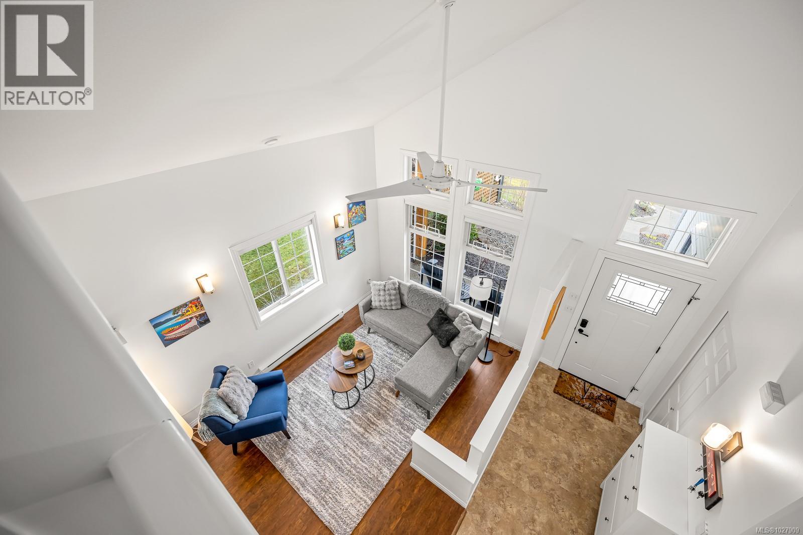 502 Deerwood Pl, Comox