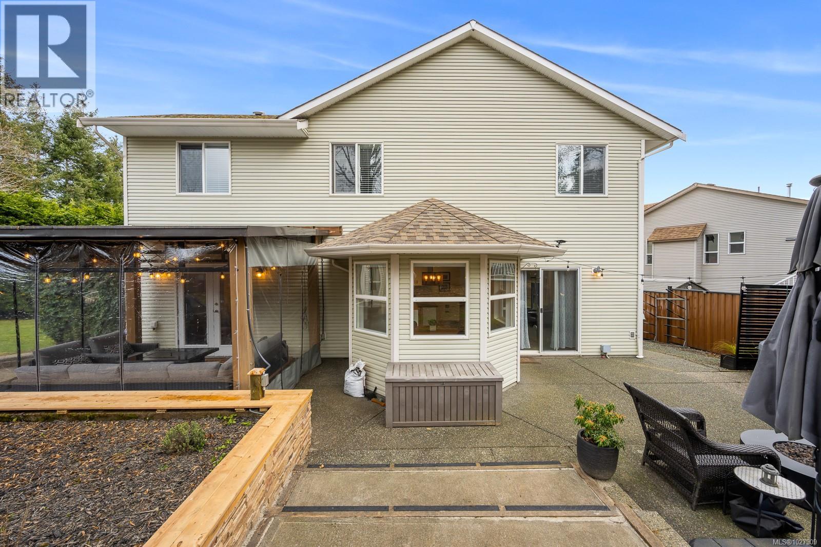 502 Deerwood Pl, Comox