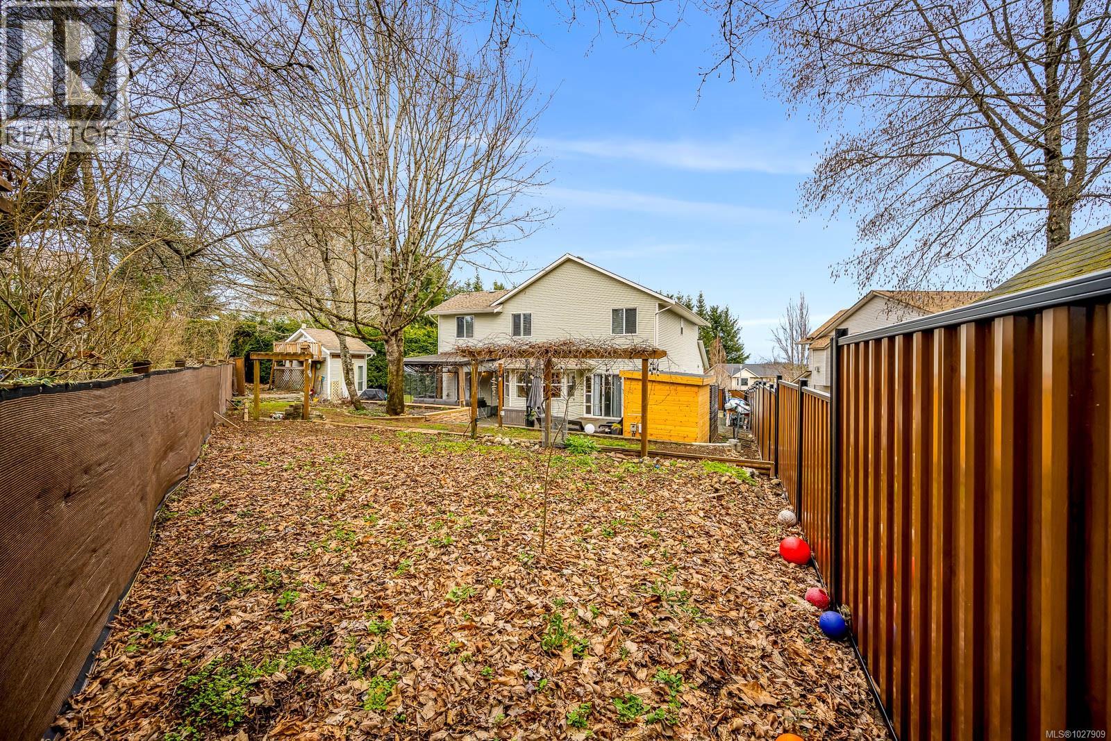 502 Deerwood Pl, Comox