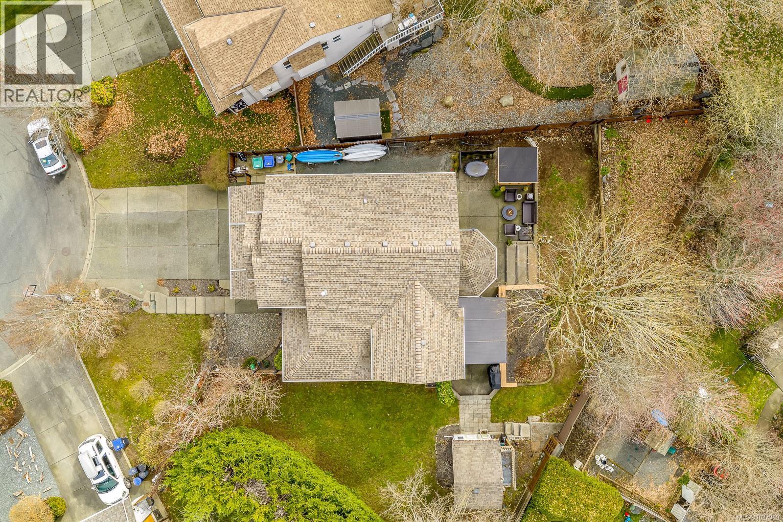 502 Deerwood Pl, Comox