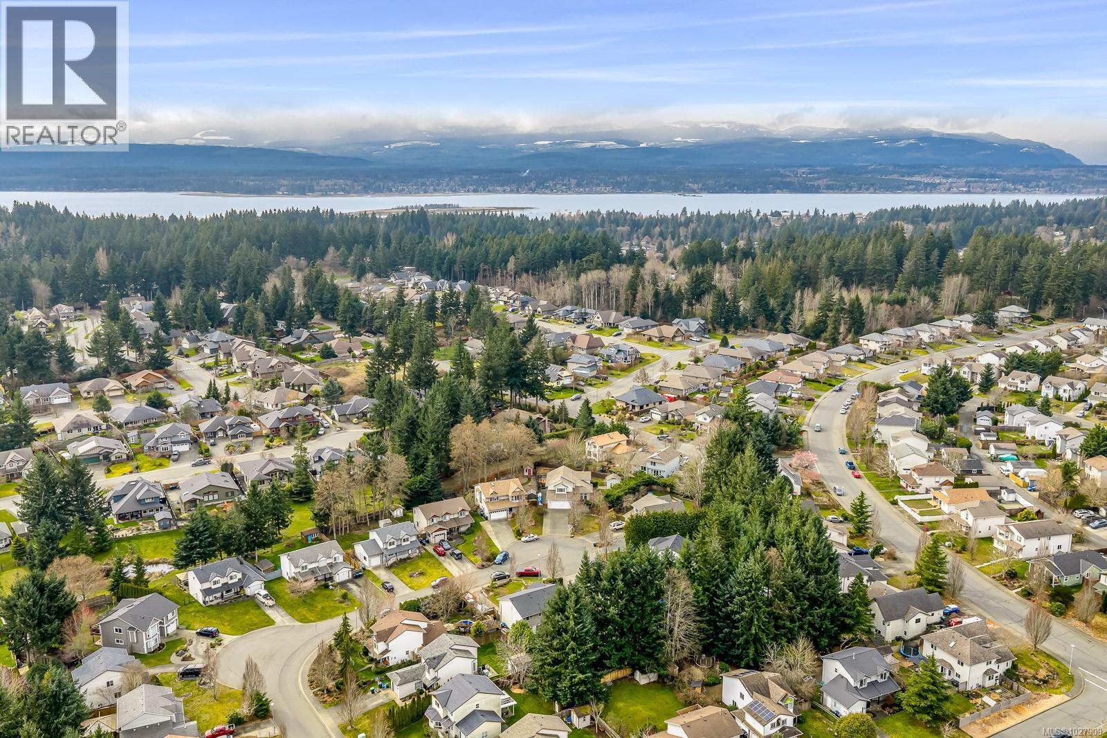 502 Deerwood Pl, Comox