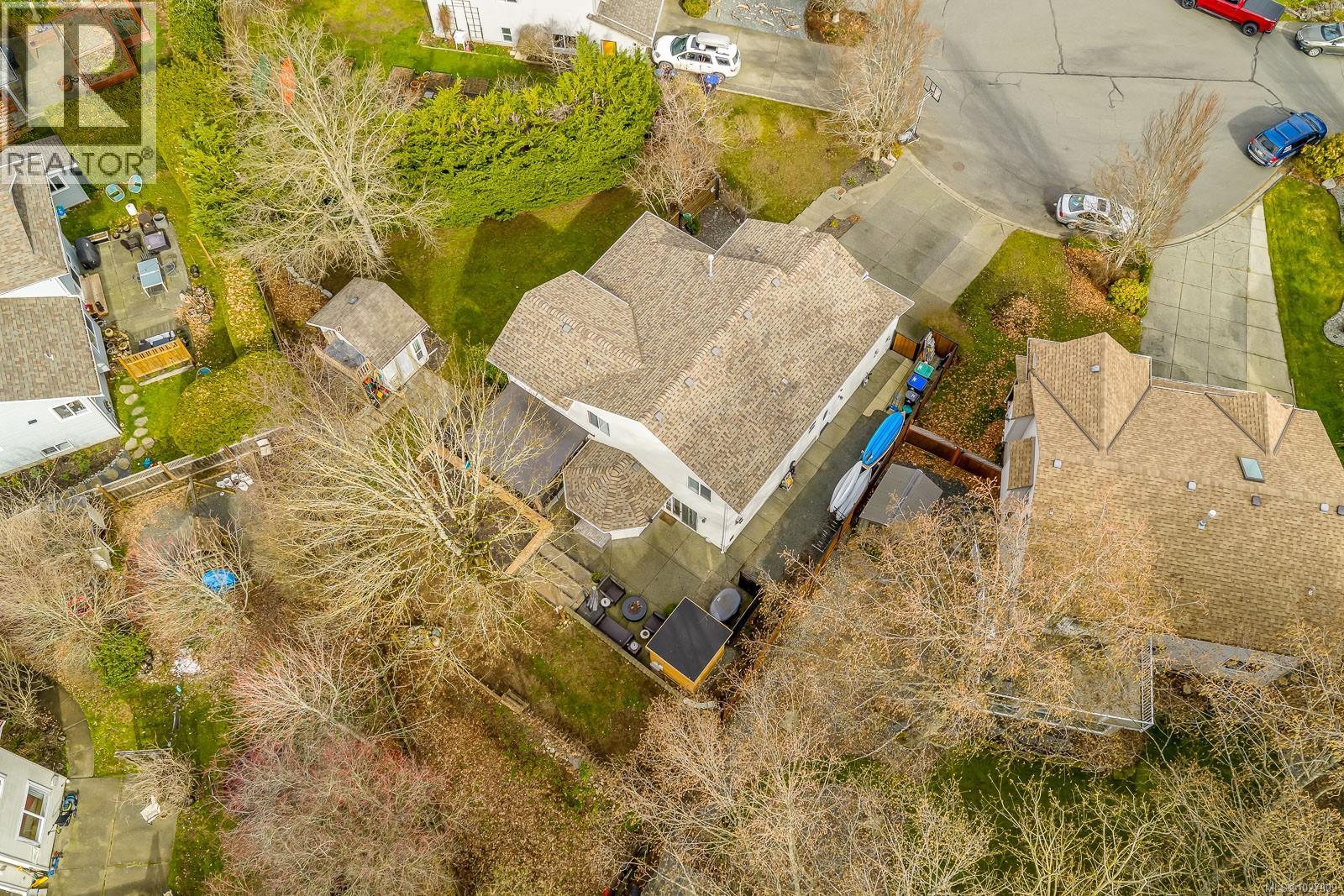 502 Deerwood Pl, Comox