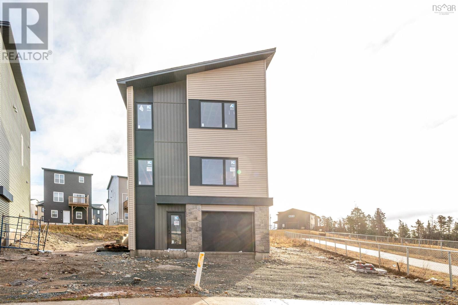 Property photo of 128 Flatrock Crescent