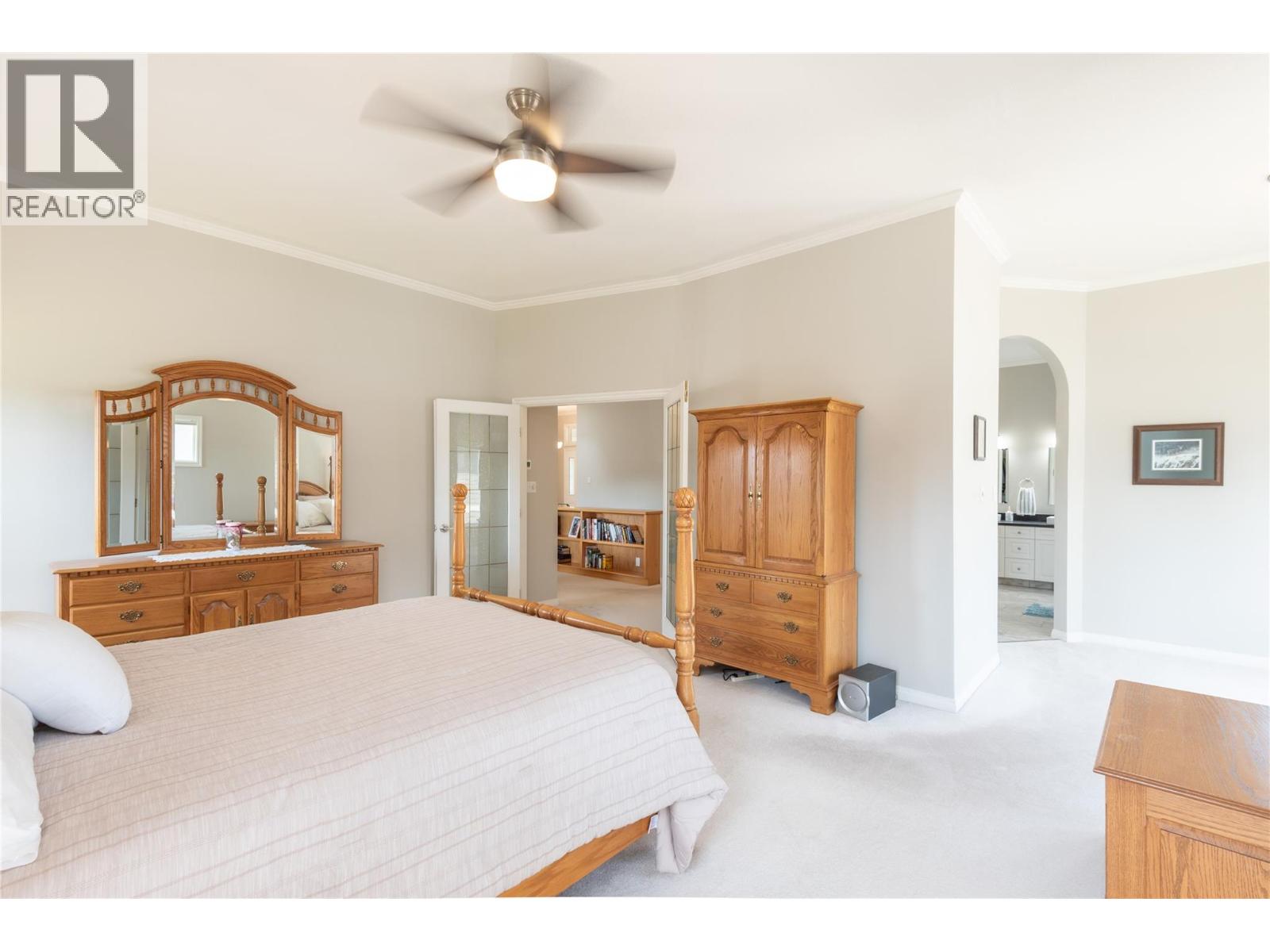  2519 Golf View Crescent, Blind Bay