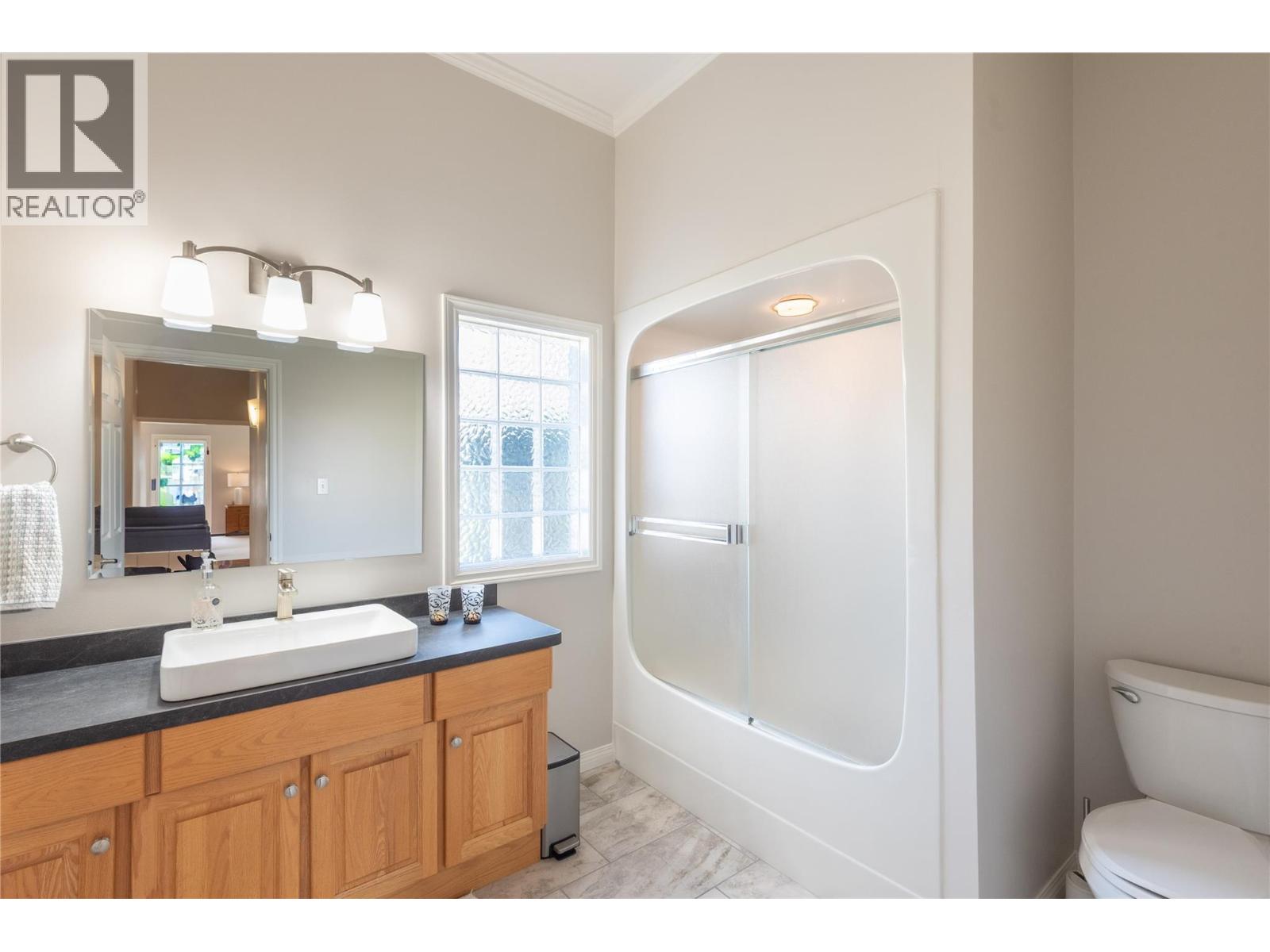  2519 Golf View Crescent, Blind Bay