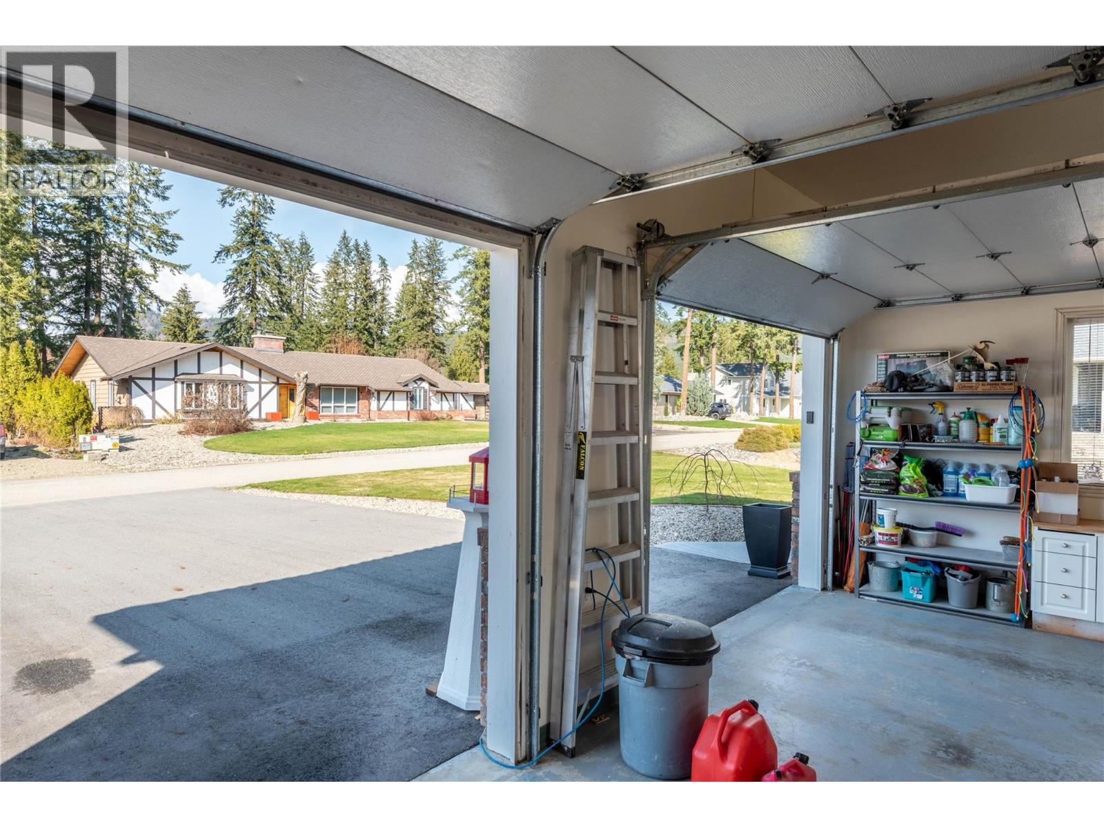  2519 Golf View Crescent, Blind Bay