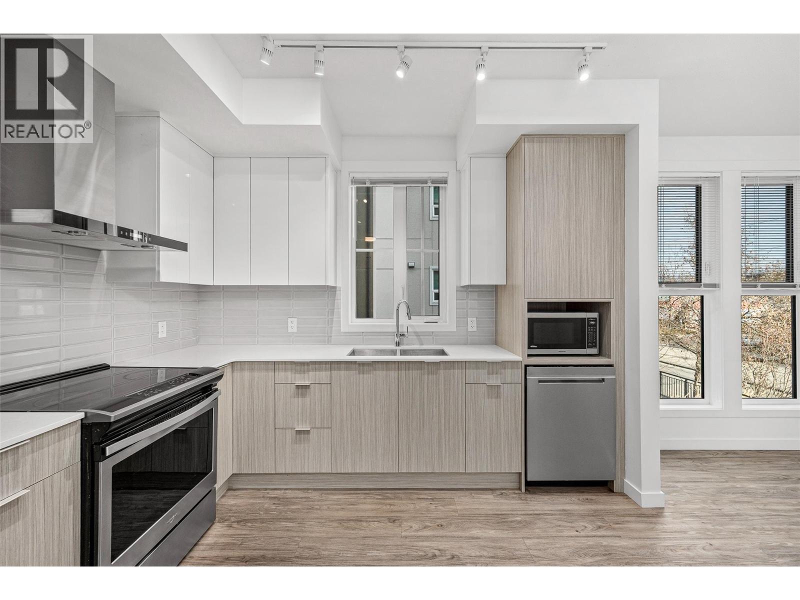 1800 Richter Street Unit# 215, Kelowna