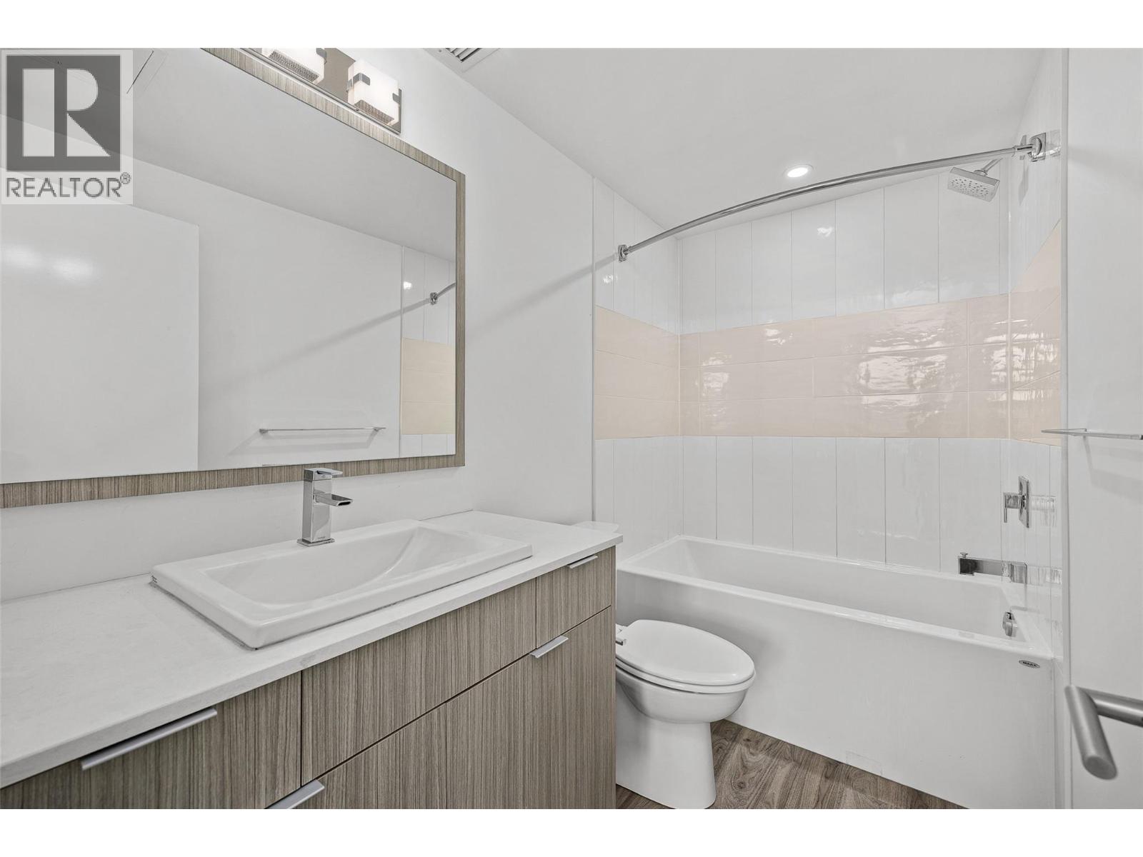 1800 Richter Street Unit# 215, Kelowna