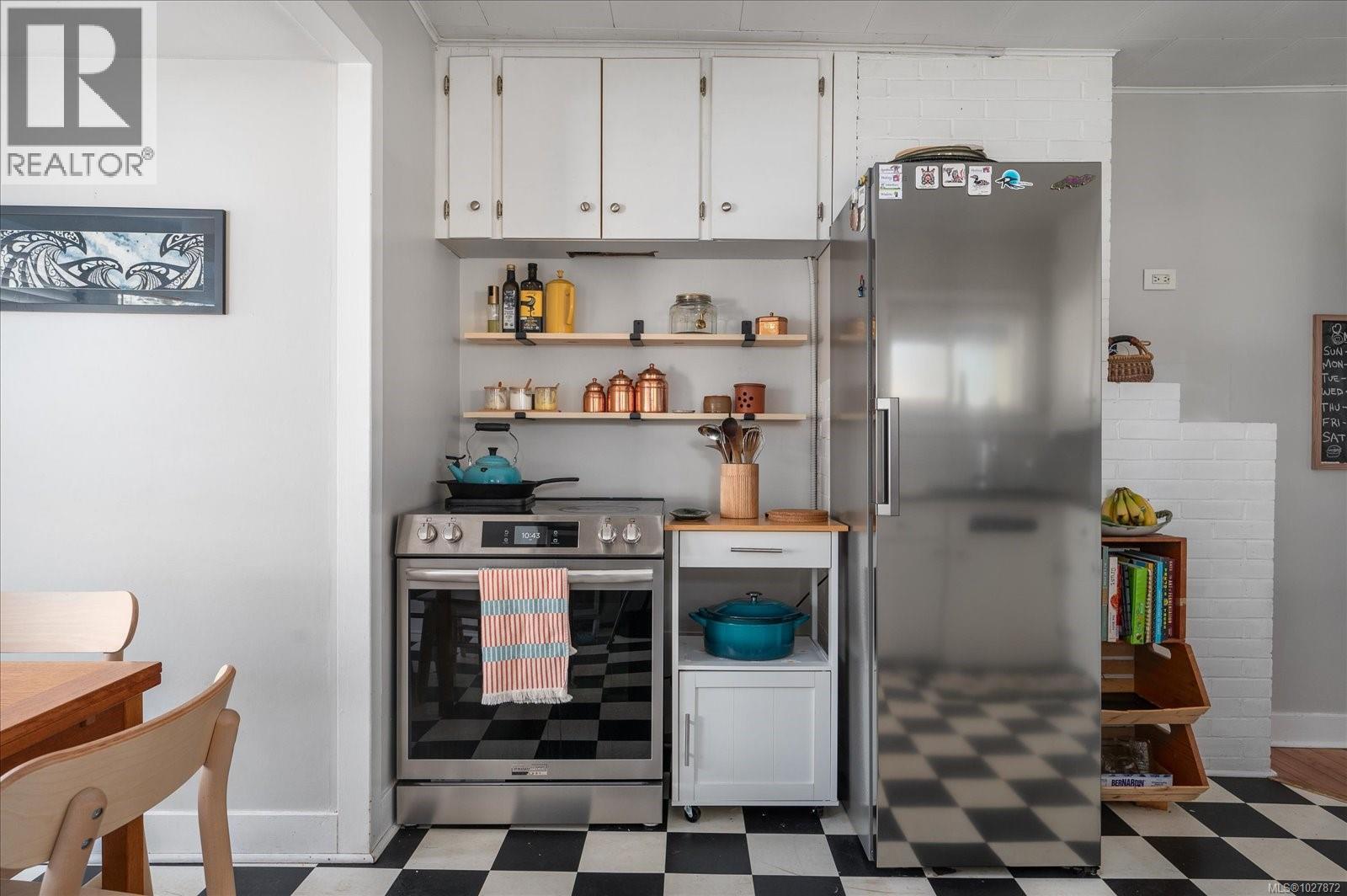 150 COLUMBIA ST - 11