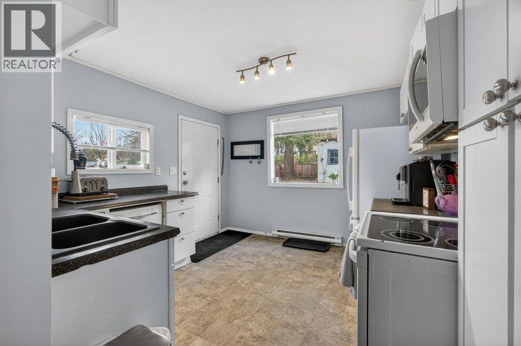 520 6 Street SE, Salmon Arm